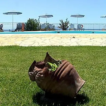 Gerasimoula * Trapezaki (Kefalonia)